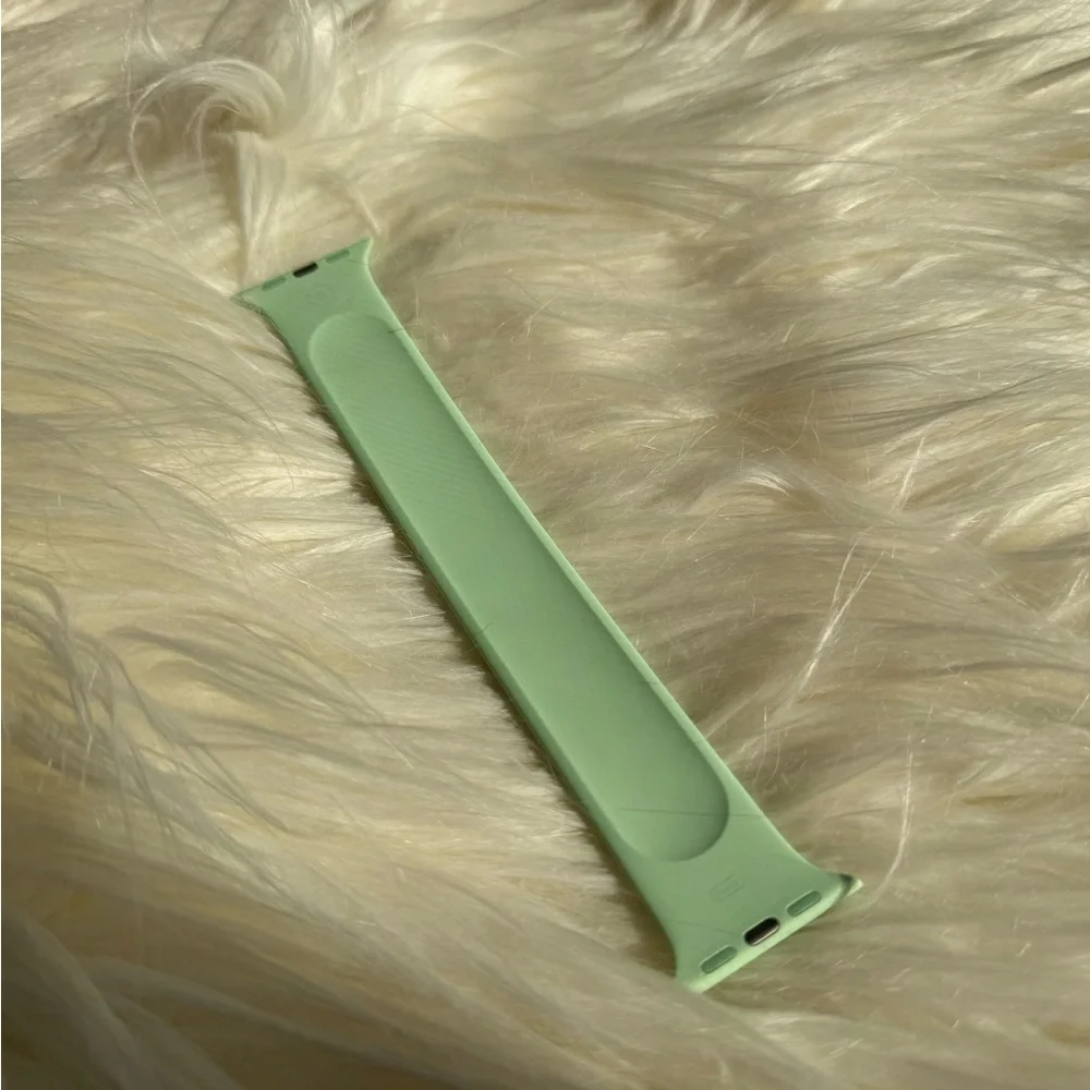 Apple Watch Band Solo Loop, Size 8 for Small Face Watch 38mm 40mm 41mm Pistachio - Picture 6 of 14